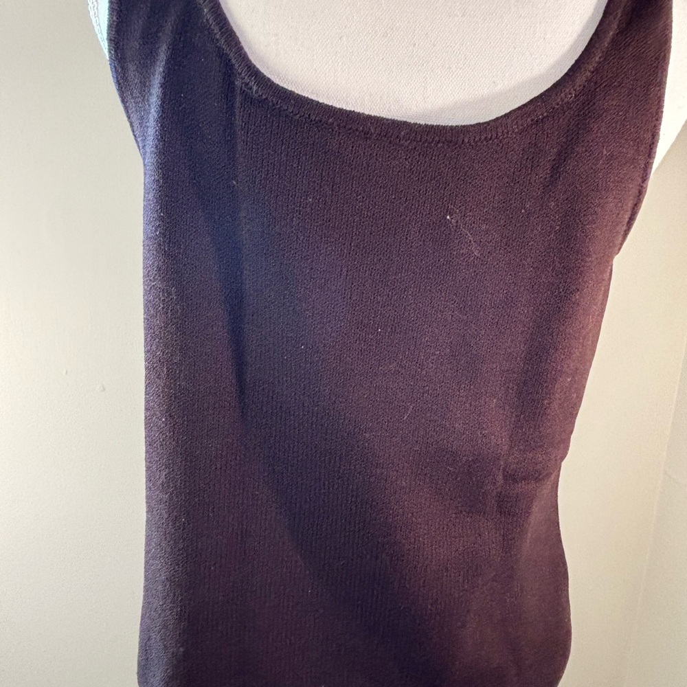 St. John Red Sleeveless Tank Top Classic Silhouette